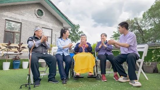养老服务师：为银发族安享晚年护航